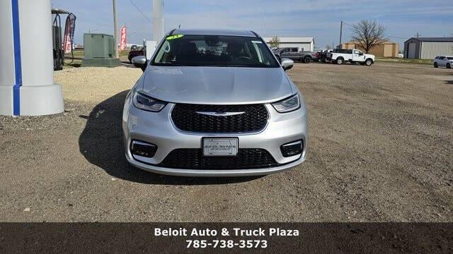 2023 Chrysler Pacifica Plug-In Hybrid Touring L