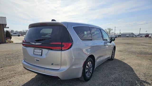 2023 Chrysler Pacifica Plug-In Hybrid Touring L