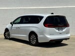 2023 Pacifica Plug-In Hybrid Thumbnail 4