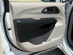 2023 Pacifica Plug-In Hybrid Thumbnail 16