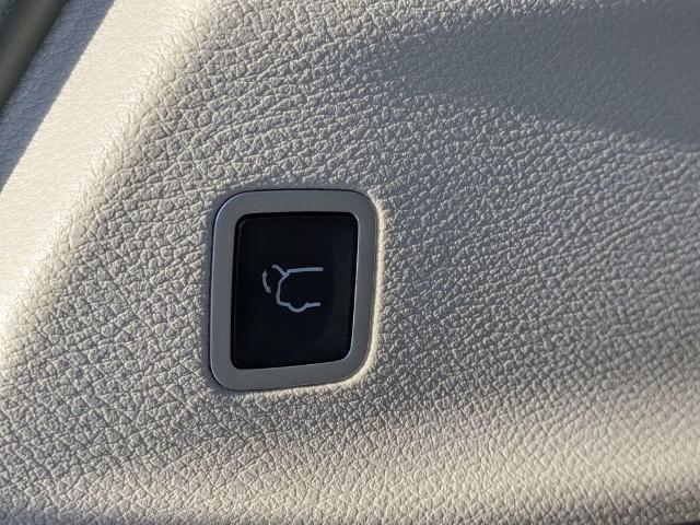 2023 Chrysler Pacifica - $19,470