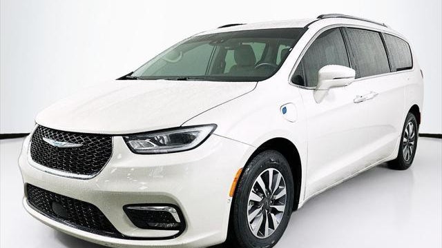 Preowned 2021 Chrysler Pacifica Hybrid Touring L for Sale