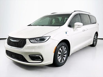 2021 Chrysler Pacifica Hybrid Touring L 4DR Mini-Van