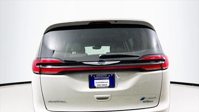 2021 Chrysler Pacifica Hybrid Touring L