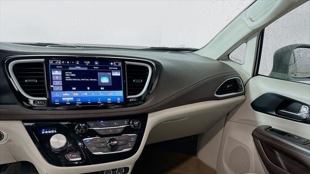 2021 Chrysler Pacifica Hybrid Touring L