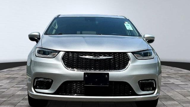 2023 Chrysler Pacifica Plug-In Hybrid Touring L