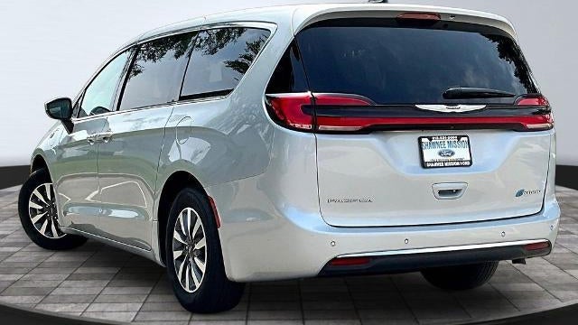 2023 Chrysler Pacifica Plug-In Hybrid Touring L