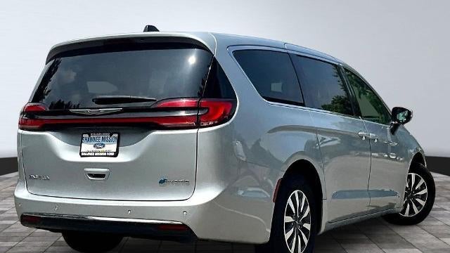 2023 Chrysler Pacifica Plug-In Hybrid Touring L