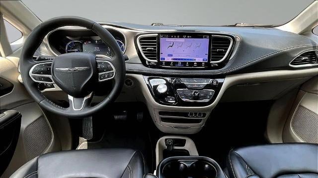 2023 Chrysler Pacifica Plug-In Hybrid Touring L