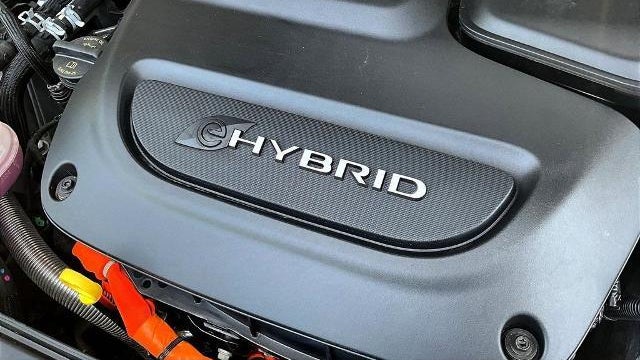 2023 Chrysler Pacifica Plug-In Hybrid Touring L