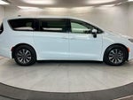 2023 Pacifica Plug-In Hybrid Thumbnail 6