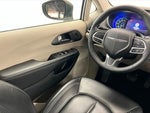 2023 Pacifica Plug-In Hybrid Thumbnail 10