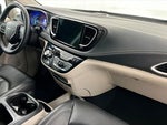 2023 Pacifica Plug-In Hybrid Thumbnail 23