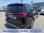 2023 Pacifica Plug-In Hybrid Thumbnail 9