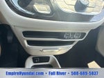 2023 Pacifica Plug-In Hybrid Thumbnail 26