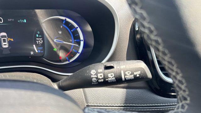 2023 Chrysler Pacifica Plug-In Hybrid Touring L