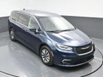 2022 Pacifica Hybrid Thumbnail 15