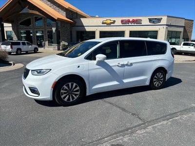 Photo of a 2022 Chrysler Pacifica Hybrid Touring L 4DR Mini-Van for sale