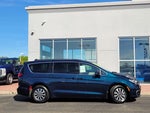 2022 Pacifica Hybrid Thumbnail 3