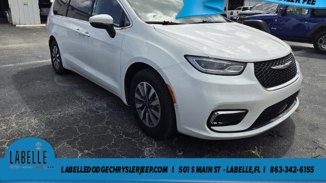 Preowned 2023 Chrysler Pacifica Plug-In Hybrid Touring L for Sale