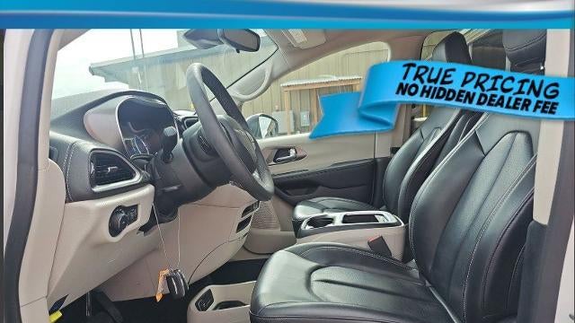 2023 Chrysler Pacifica Plug-In Hybrid Touring L