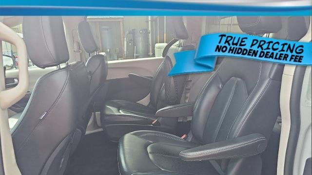 2023 Chrysler Pacifica Plug-In Hybrid Touring L
