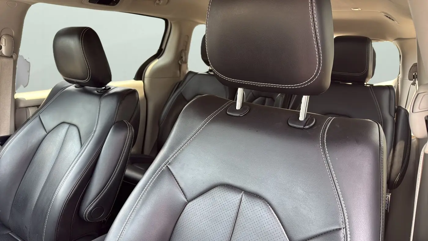 2023 Chrysler Pacifica Plug-In Hybrid Touring L