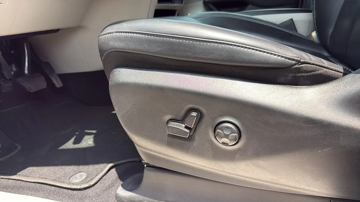 2023 Chrysler Pacifica Plug-In Hybrid Touring L