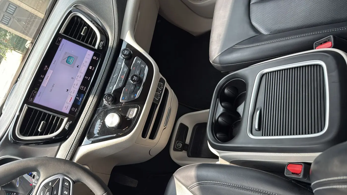 2023 Chrysler Pacifica Plug-In Hybrid Touring L