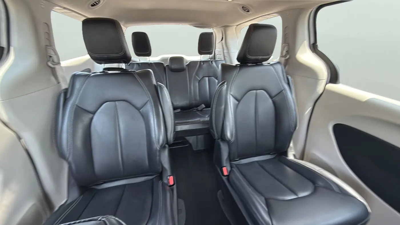 2023 Chrysler Pacifica Plug-In Hybrid Touring L