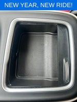 2023 Pacifica Plug-In Hybrid Thumbnail 33