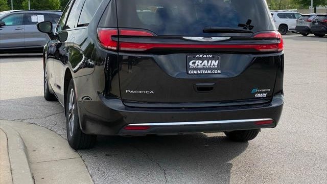 2023 Chrysler Pacifica Plug-In Hybrid Touring L