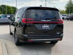 2023 Pacifica Plug-In Hybrid Thumbnail 5
