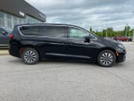 2023 Pacifica Plug-In Hybrid Thumbnail 9