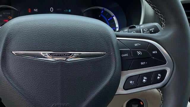 2023 Chrysler Pacifica Plug-In Hybrid Touring L