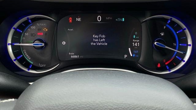 2023 Chrysler Pacifica Plug-In Hybrid Touring L