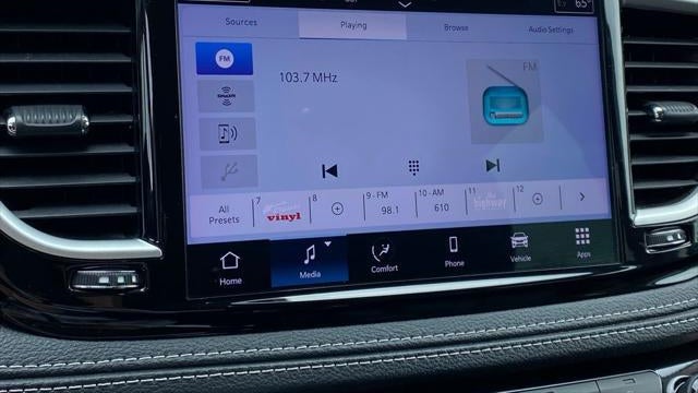 2023 Chrysler Pacifica Plug-In Hybrid Touring L