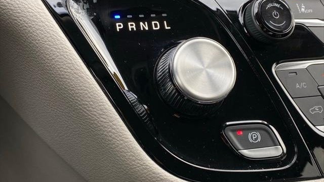 2023 Chrysler Pacifica Plug-In Hybrid Touring L