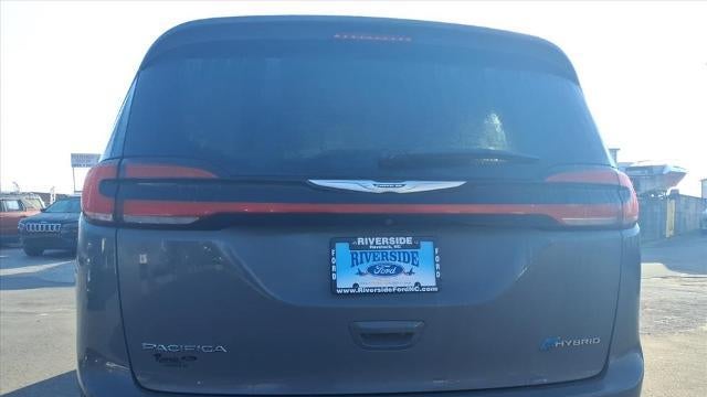 2023 Chrysler Pacifica Plug-In Hybrid Touring L