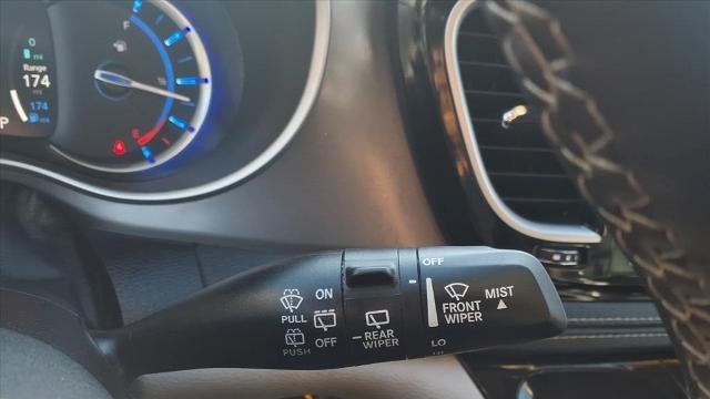 2023 Chrysler Pacifica Plug-In Hybrid Touring L