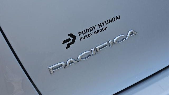 2023 Chrysler Pacifica Plug-In Hybrid Touring L