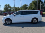 2023 Pacifica Plug-In Hybrid Thumbnail 8