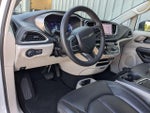 2023 Pacifica Plug-In Hybrid Thumbnail 10