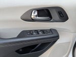 2023 Pacifica Plug-In Hybrid Thumbnail 23