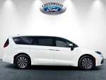 2023 Pacifica Plug-In Hybrid Thumbnail 3