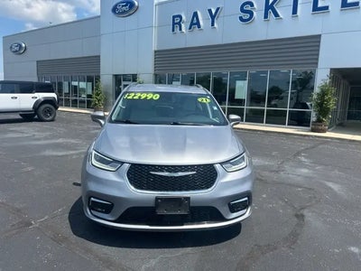 Photo of a 2021 Chrysler Pacifica Hybrid Touring L 4DR Mini-Van for sale