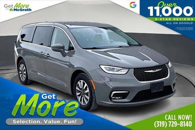 2022 Chrysler Pacifica Hybrid Touring L 4DR Mini-Van