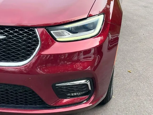 2022 Chrysler Pacifica - $15,657