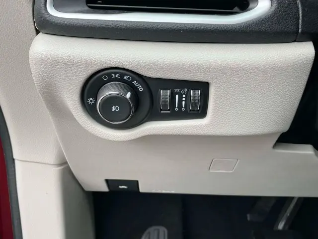 2022 Chrysler Pacifica - $15,657