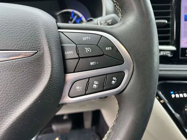 2022 Chrysler Pacifica - $15,657